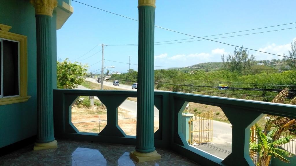 Hotel Tropik Leadonna Montego Bay Esterno foto