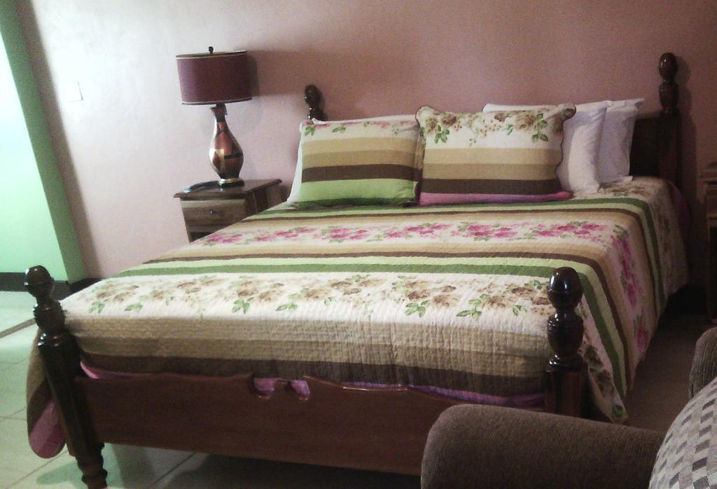 Hotel Tropik Leadonna Montego Bay Camera foto