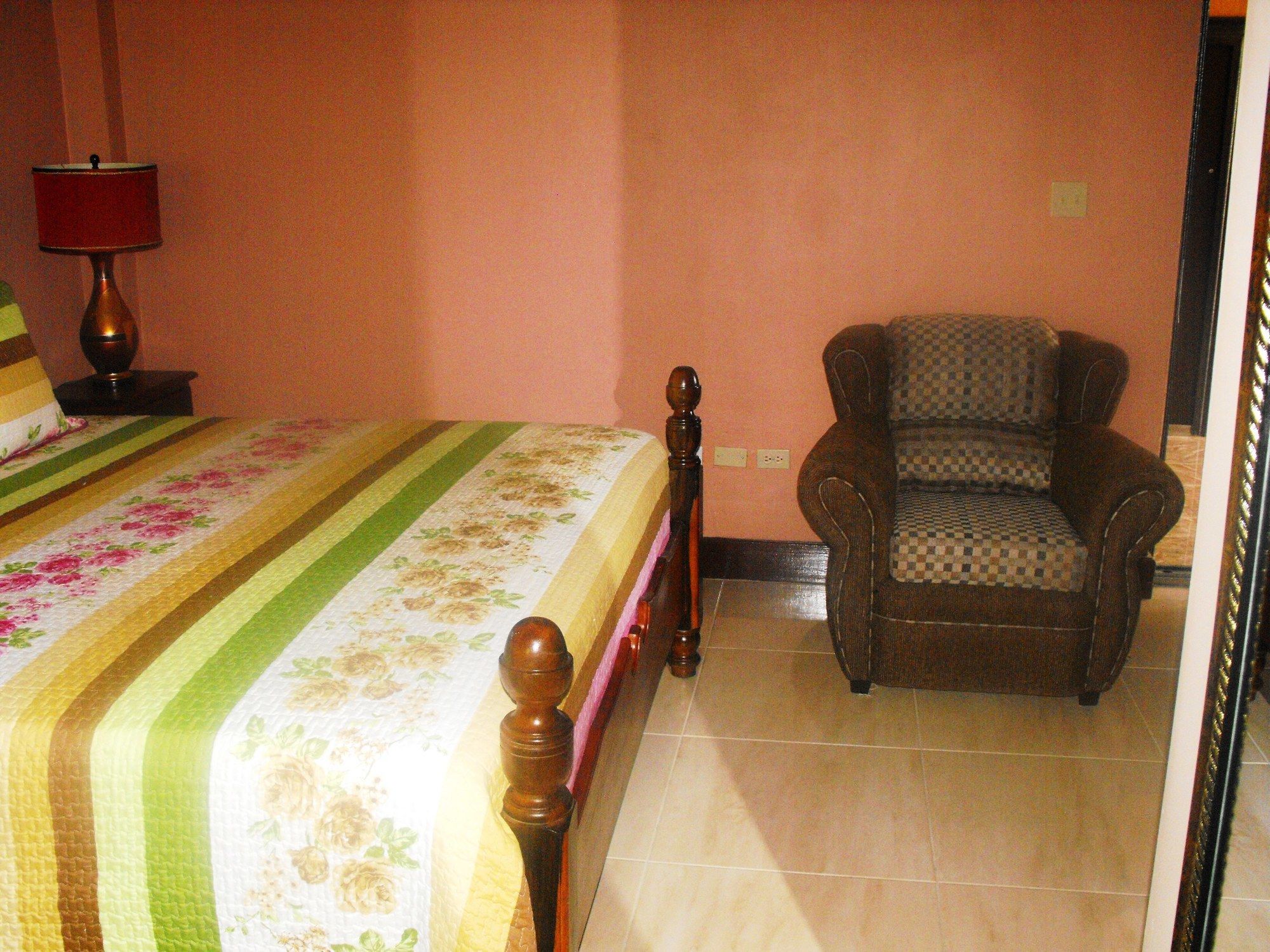 Hotel Tropik Leadonna Montego Bay Esterno foto